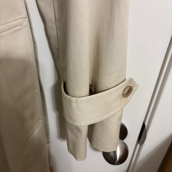Uniqlo C tan/natural trench coat XS NWT - Picture 3 of 16